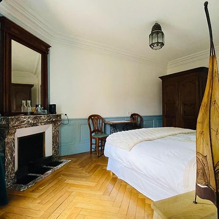 Le Clos Des Fayettes Theize Exteriör bild